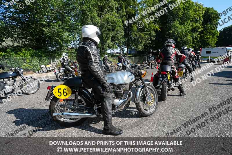 cadwell park;cadwell park photographs;cadwell trackday photographs;enduro digital images;event digital images;eventdigitalimages;peter wileman photography;racing digital images;trackday digital images;trackday photos